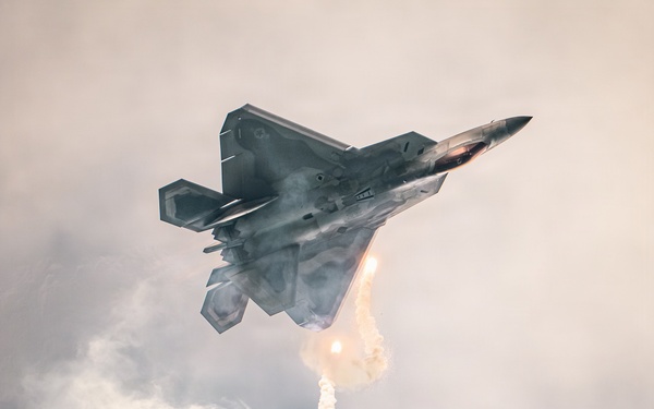 F-22 Demonstration Team performs for 2026 Chicago Air and Water Show