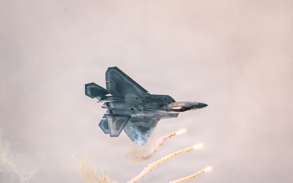 F-22 Demonstration Team performs for 2026 Chicago Air and Water Show
