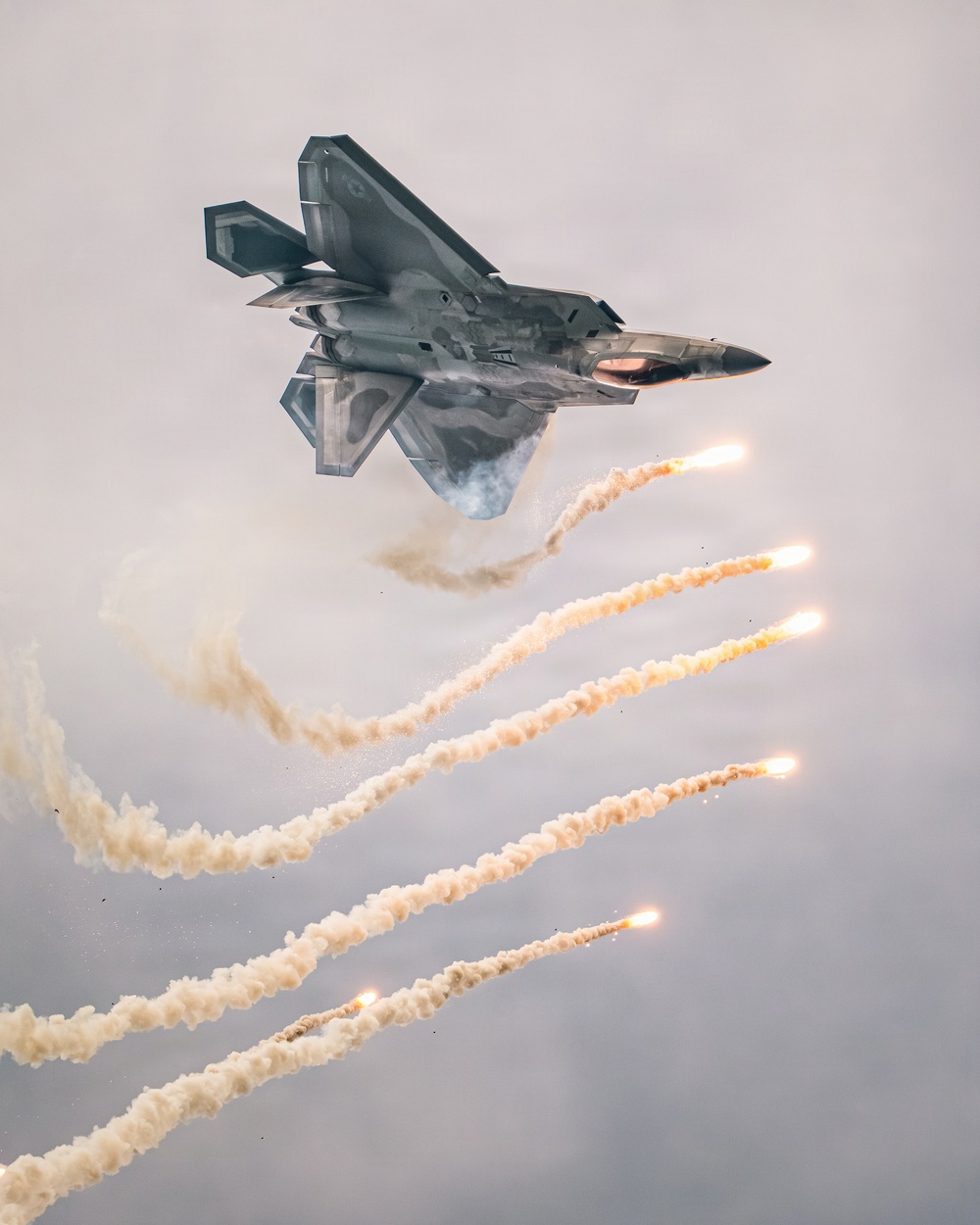 F-22 Demonstration Team performs for 2026 Chicago Air and Water Show