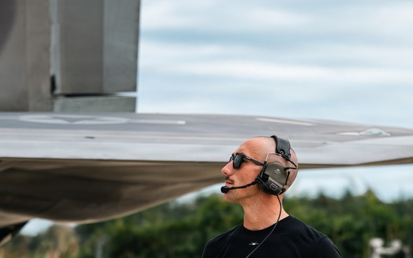 F-22 Demonstration Team performs for 2026 Chicago Air and Water Show