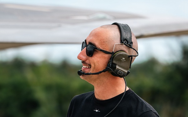F-22 Demonstration Team performs for 2026 Chicago Air and Water Show