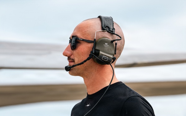 F-22 Demonstration Team performs for 2026 Chicago Air and Water Show