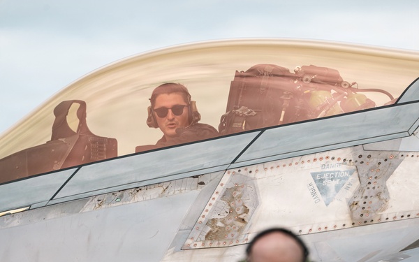 F-22 Demonstration Team performs for 2026 Chicago Air and Water Show