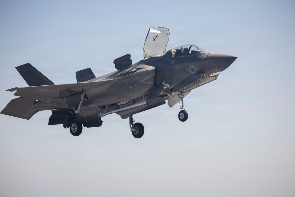 13th MEU | VMFA-211 Conducts Carrier Qualifications Aboard USS Makin Island