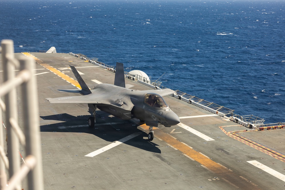 13th MEU | VMFA-211 Conducts Carrier Qualifications Aboard USS Makin Island