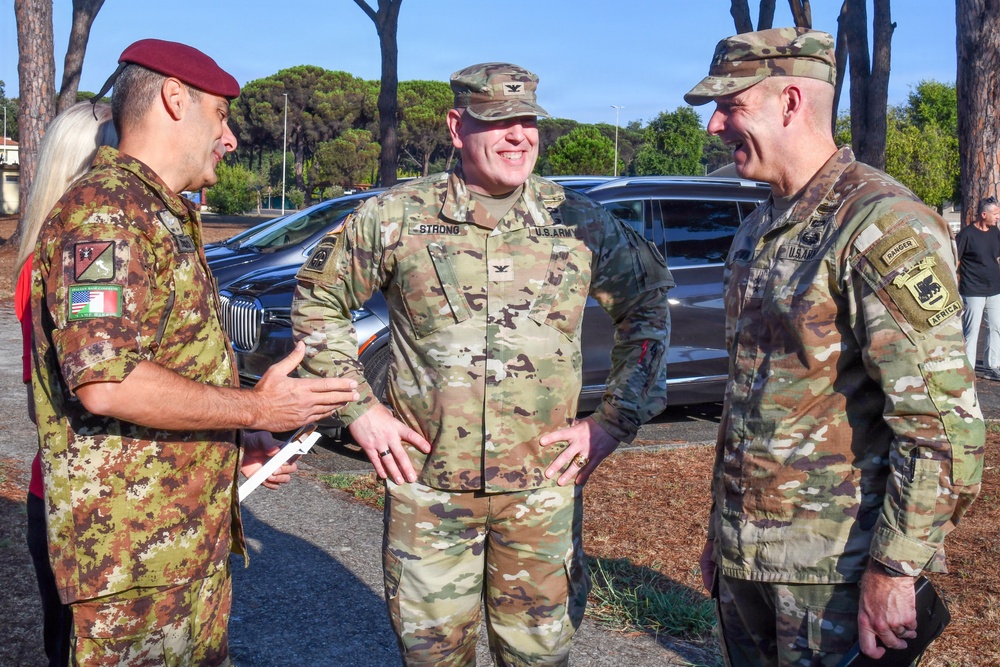 Incoming SETAF-AF Commander Visits Camp Darby
