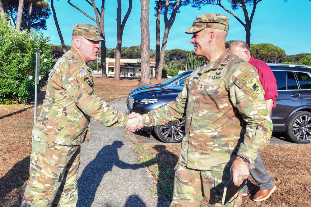 Incoming SETAF-AF Commander Visits Camp Darby