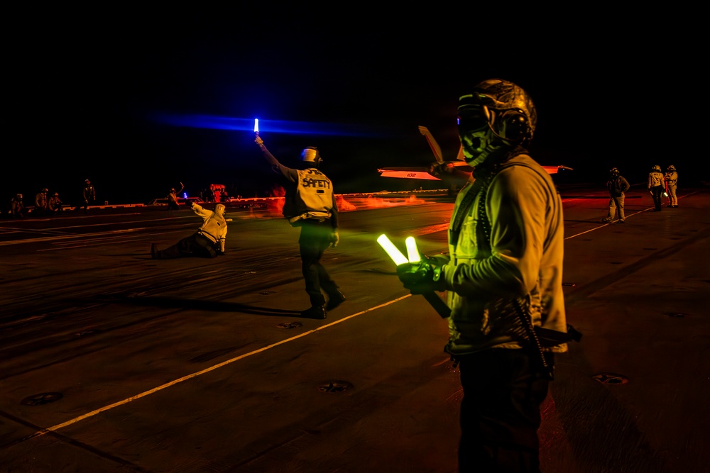 USS George Washington Conducts Flight Operations