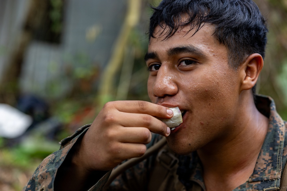 MRF-D Marines participate in jungle survival exchange