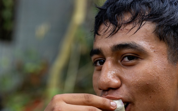 MRF-D Marines participate in jungle survival exchange
