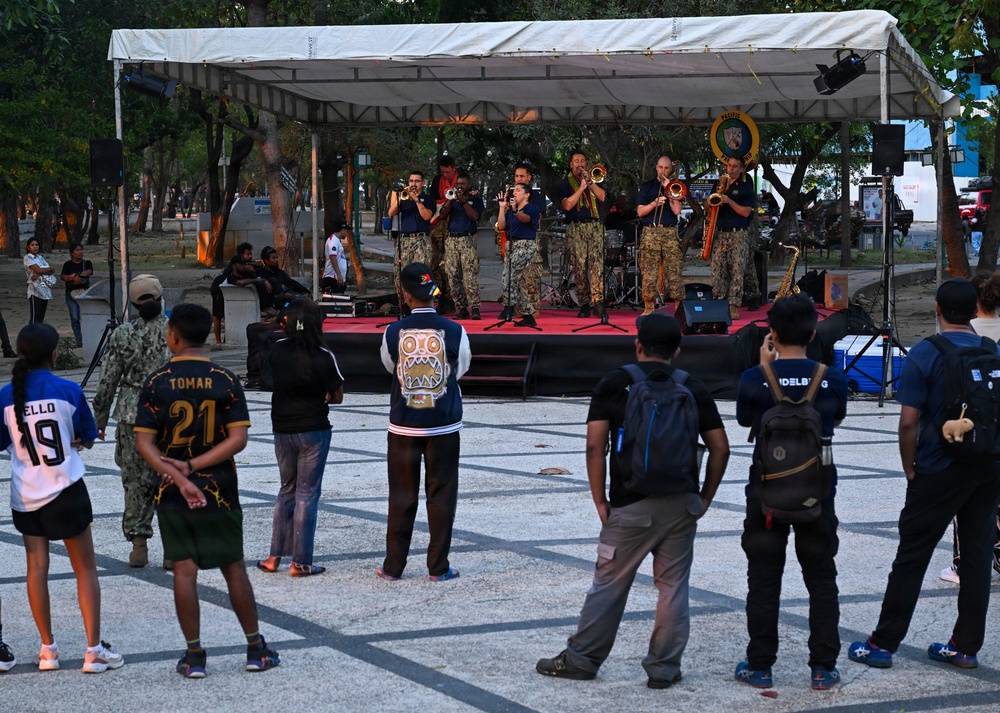 Pacific Partnership Band holds concert at Avenida Marginal waterfront in Dili, Timor-Leste