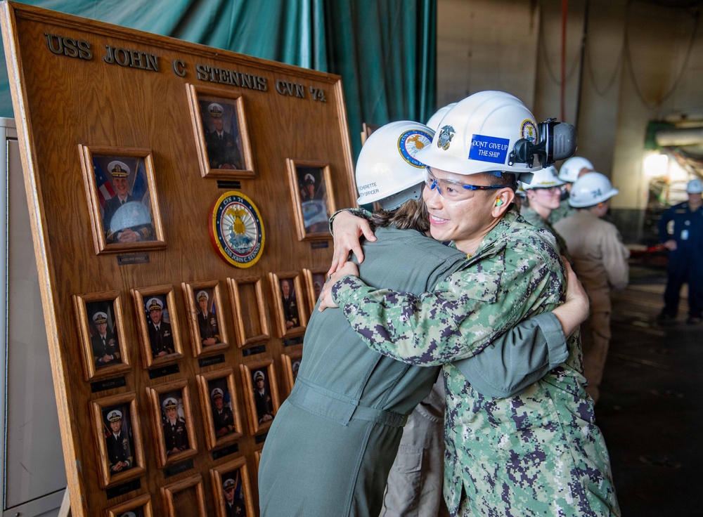USS John C. Stennis (CVN 74) Lt. Cmdr. Huy Huynh Ring Off Ceremony