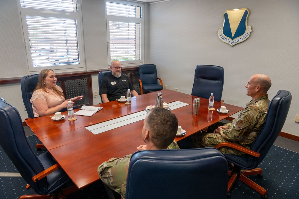 86th AW leaders, American Red Cross leaders meet to strengthen partnership