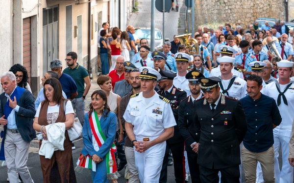 30th Anniversary of Cesarò Statue