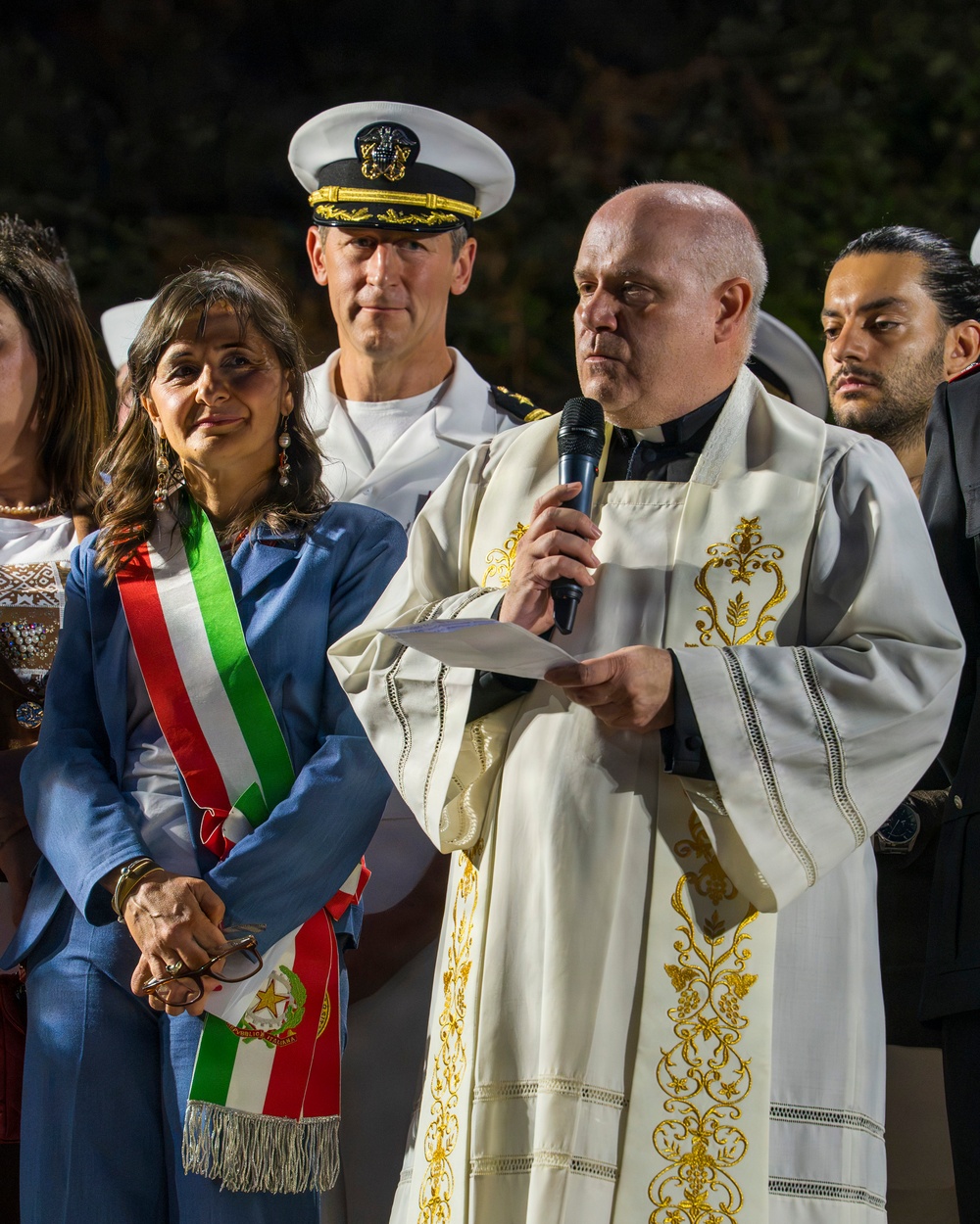 30th Anniversary of Cesarò Statue