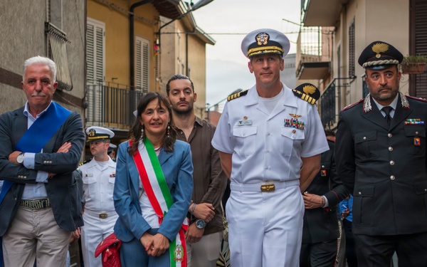 30th Anniversary of Cesarò Statue