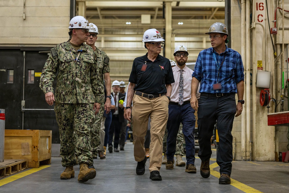 Under Secretary of the Navy Visits PNSY