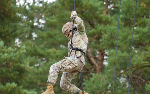 Master Rappel on 7ATC Parade Field
