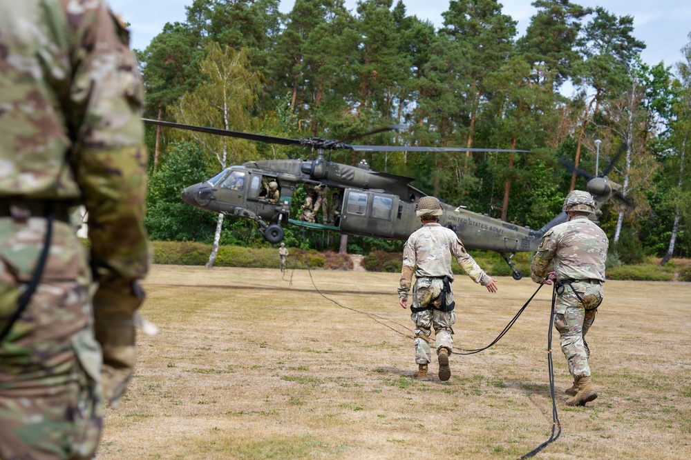 Master Rappel on 7ATC Parade Field