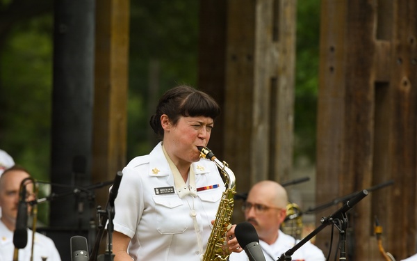 US Navy Band Commodores Perform at Vienna Town Green