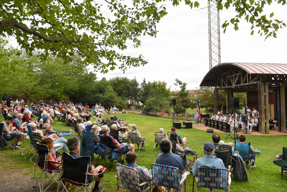 US Navy Band Commodores Perform at Vienna Town Green