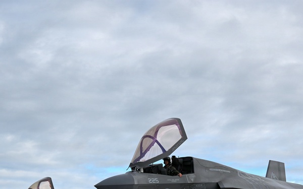 VMFA 225 Vikings take on RED FLAG-Alaska 26-3