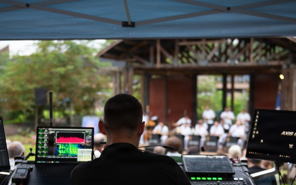 US Navy Band Commodores Perform at Vienna Town Green