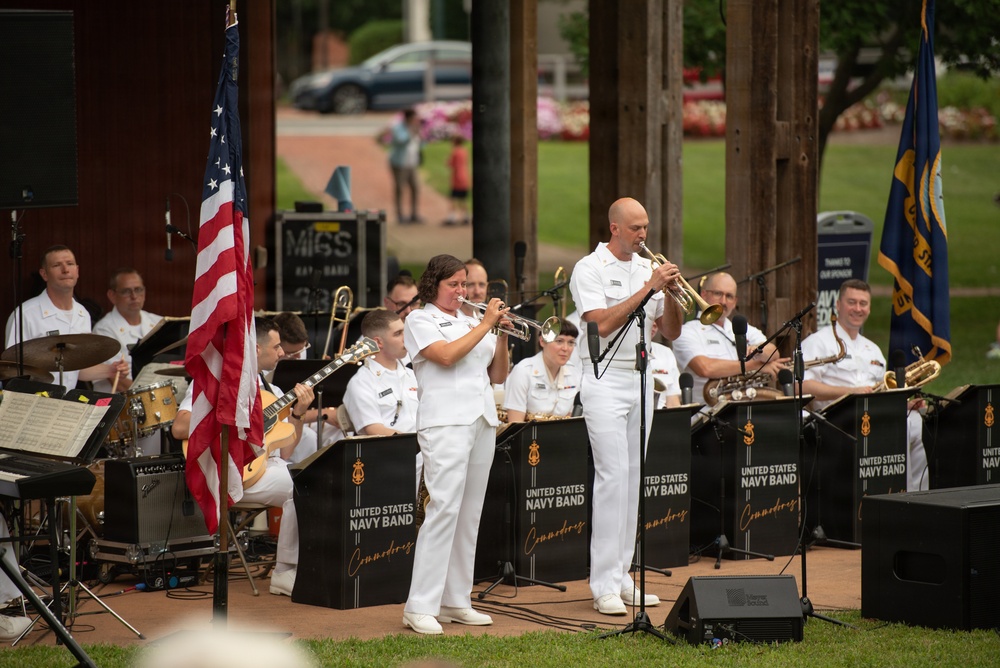US Navy Band Commodores Perform at Vienna Town Green