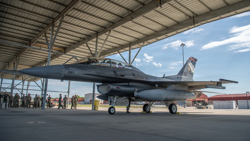 NORAD Region Commander Marks Milestone Flight in Tulsa