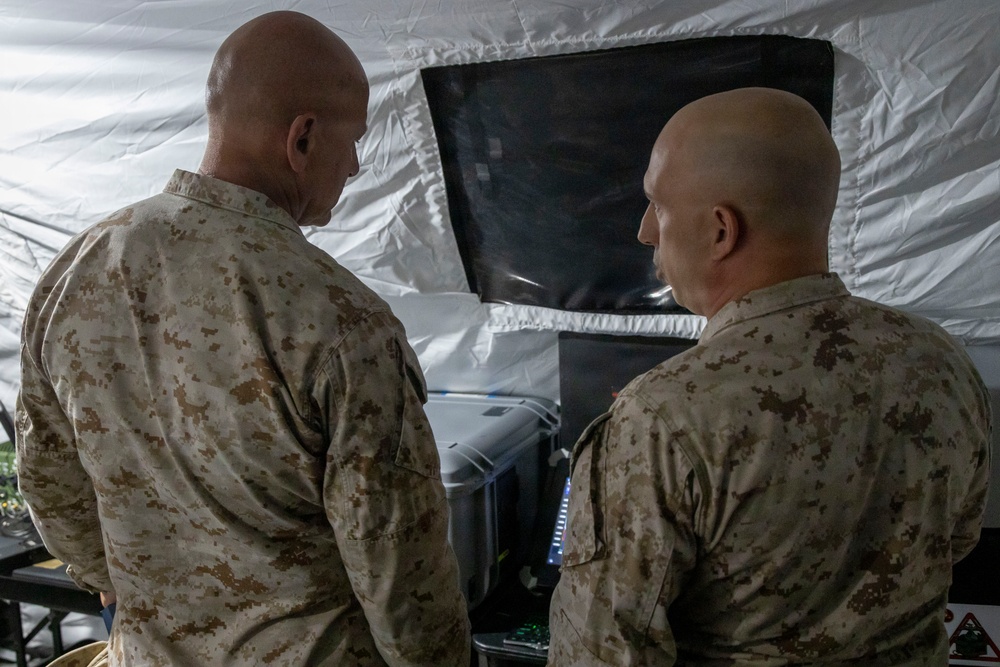 LtGen Matos visits 2nd MarDiv