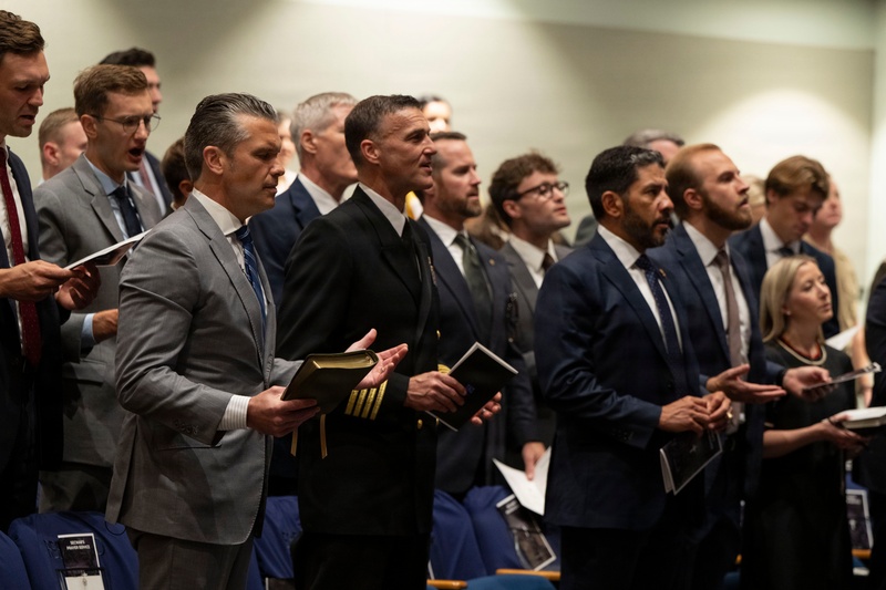 SW Hegseth Hosts Pentagon Prayer Service