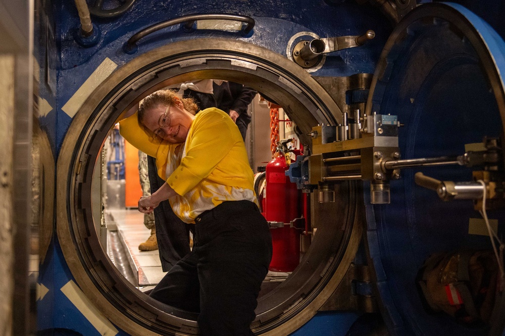 House Armed Services Committee Members Tour USS Maine (SSBN 741)