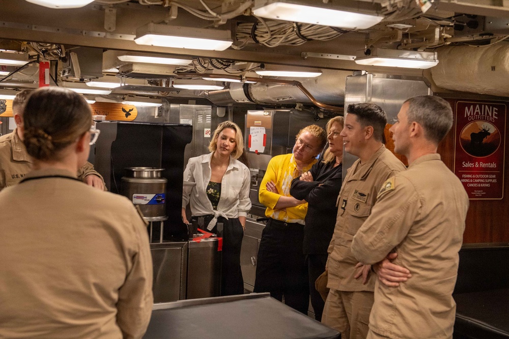 House Armed Services Committee Members Tour USS Maine (SSBN 741)