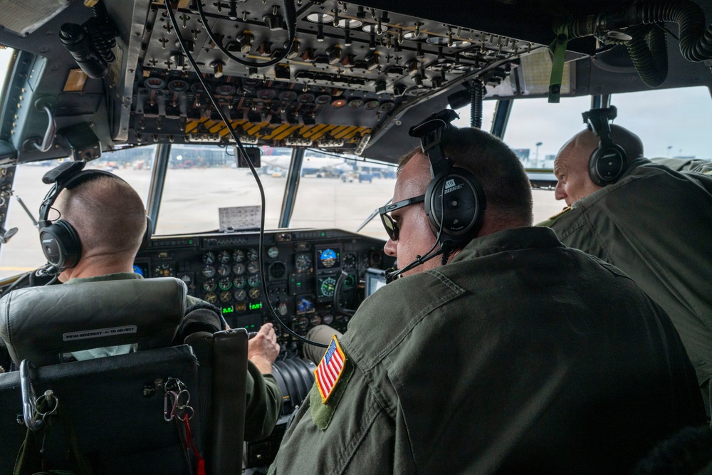 C-130Hs Fly Together in Large Formation