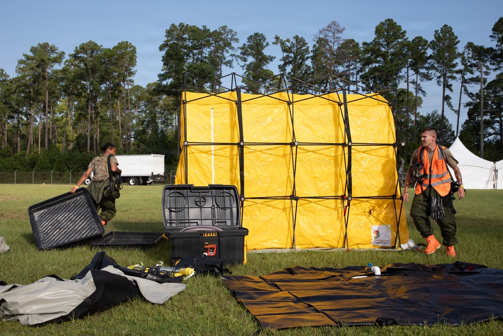 U.S. Soldiers and Airmen with the Georgia National Guard conduct joint CBRN exercise