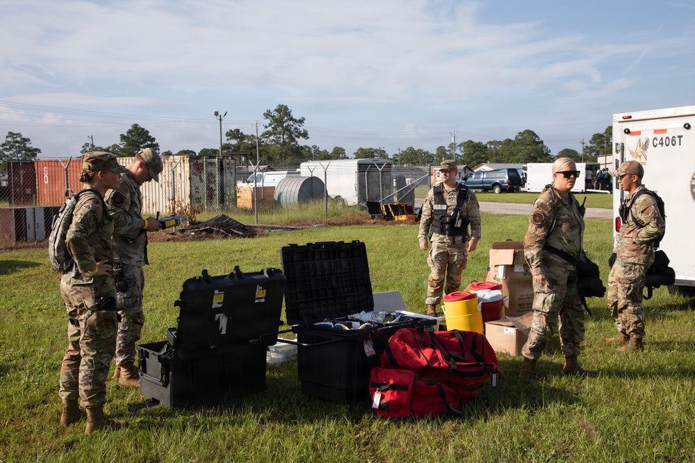 U.S. Soldiers and Airmen with the Georgia National Guard conduct joint CBRN exercise