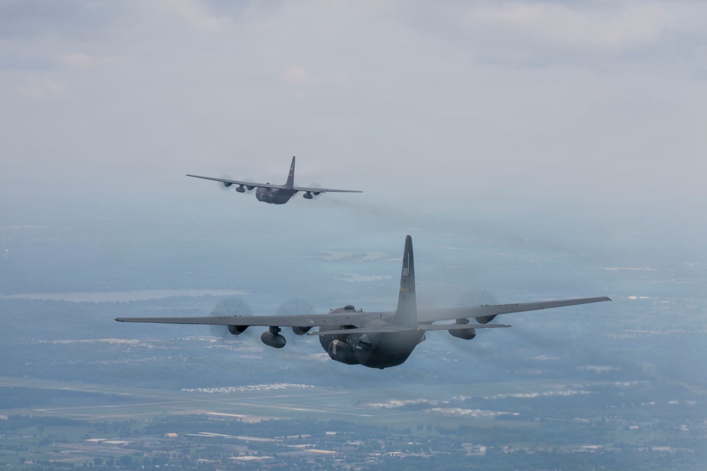 C-130Hs Fly Together in Large Formation