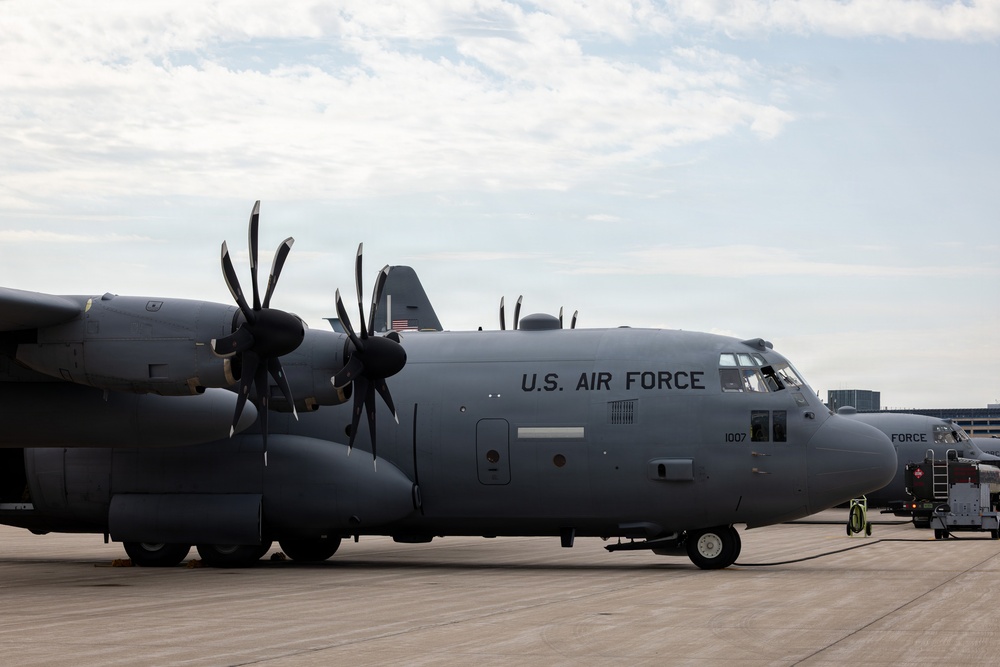 C-130Hs Fly Together in Large Formation