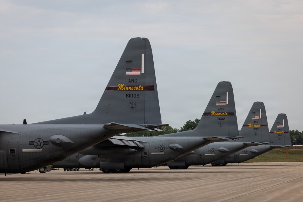C-130Hs Fly Together in Large Formation