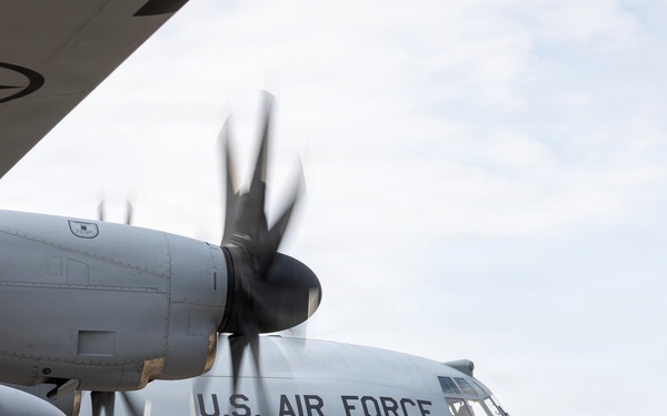 C-130Hs Fly Together in Large Formation