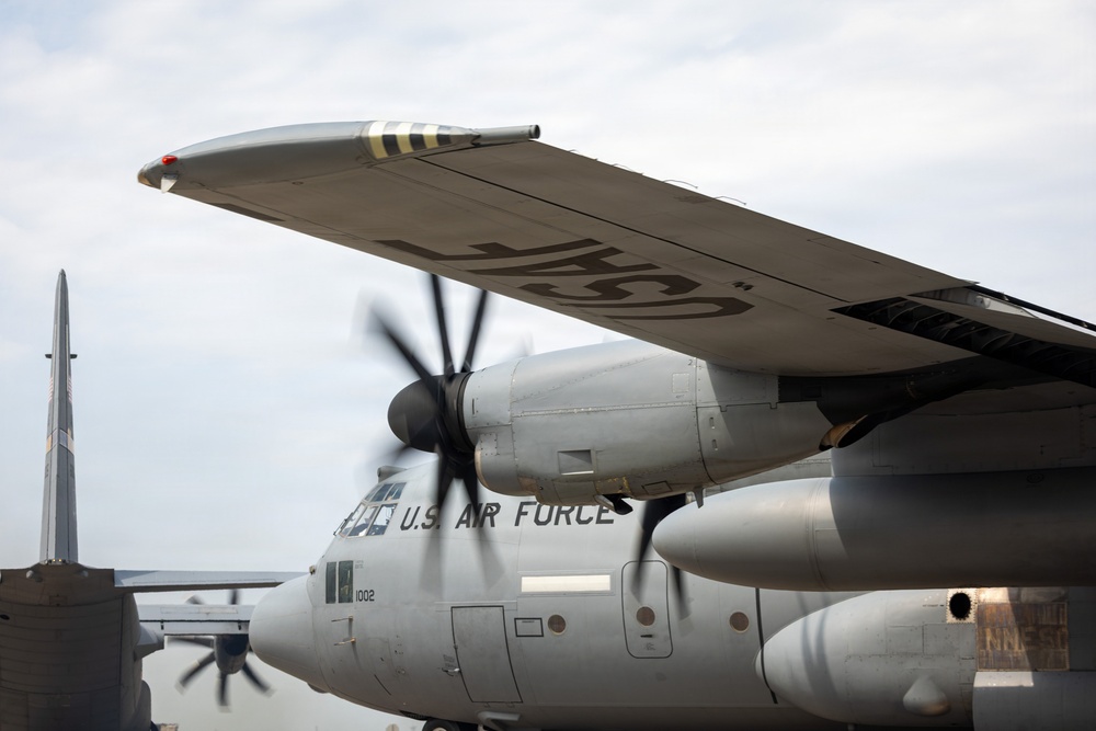 C-130Hs Fly Together in Large Formation