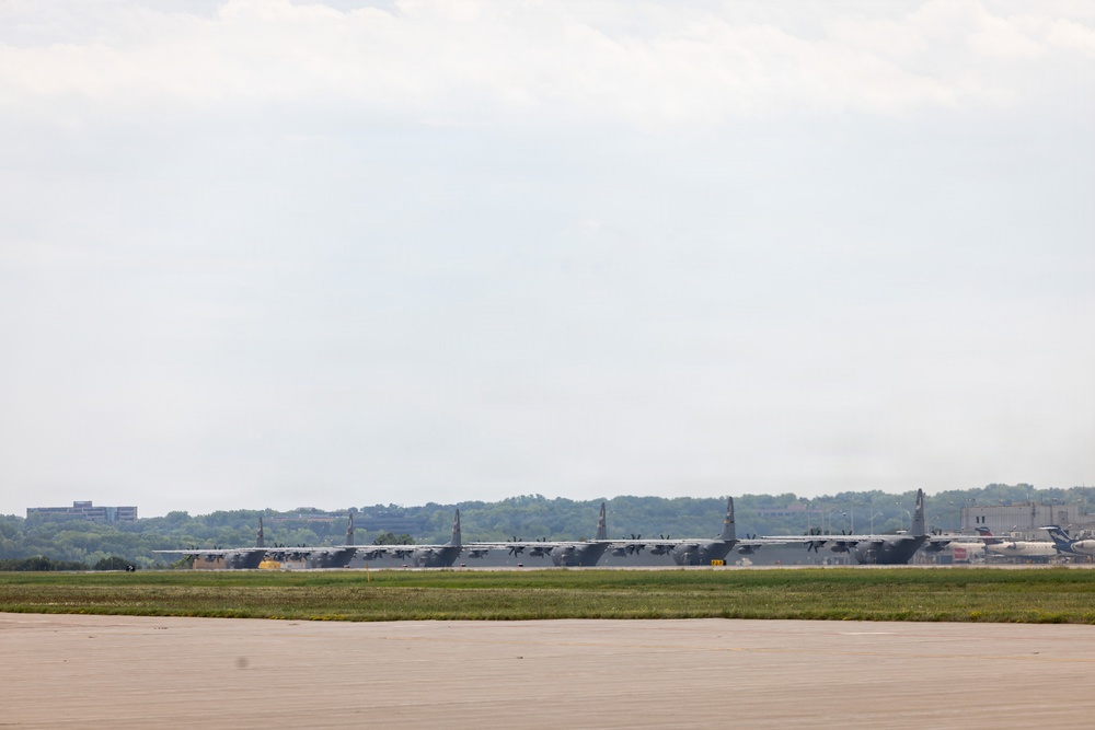 C-130Hs Fly Together in Large Formation