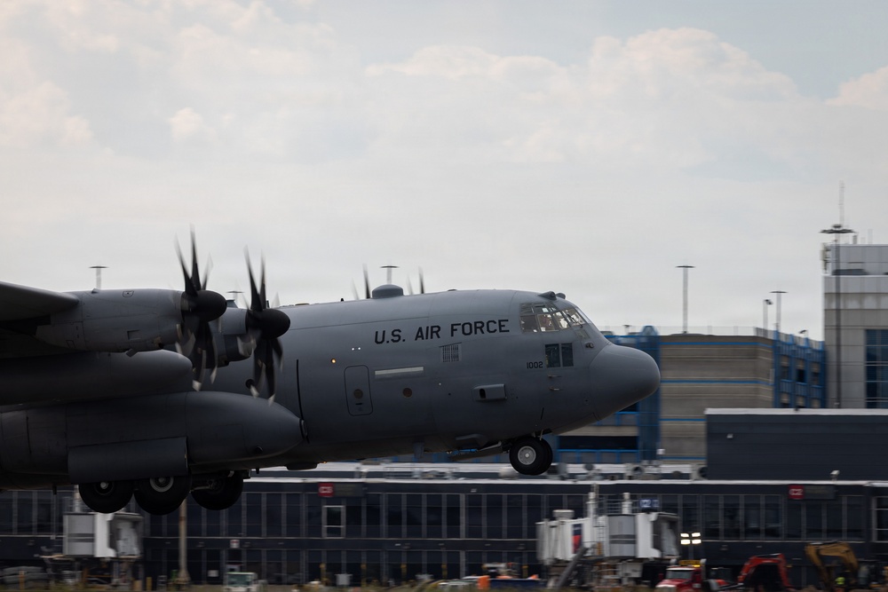 C-130Hs Fly Together in Large Formation