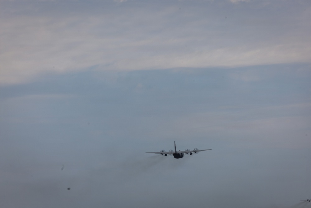 C-130Hs Fly Together in Large Formation