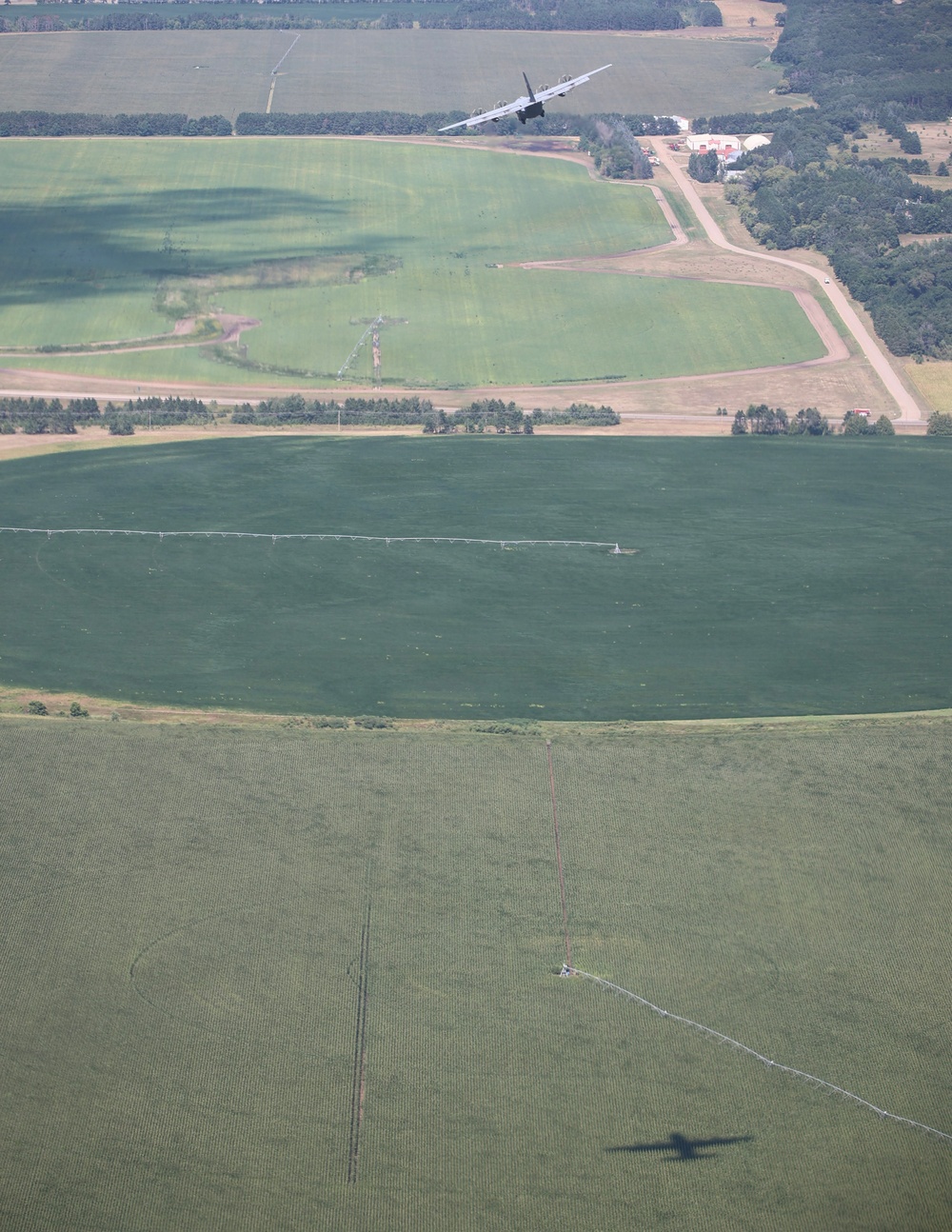 C-130Hs Fly Together in Large Formation