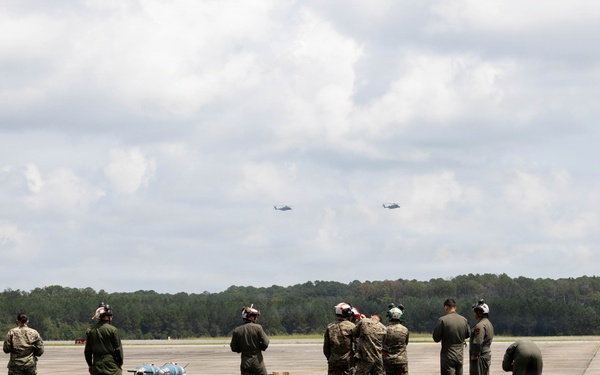 VMFA-224 conducts EABO training with HMH-464