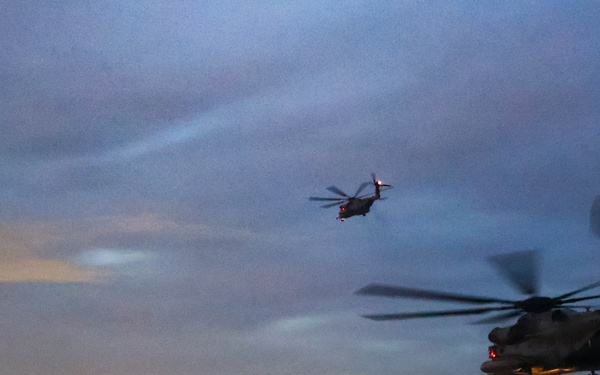 VMFA-224 conducts EABO training with HMH-464