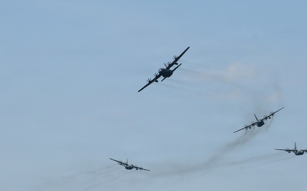 C-130Hs Fly Together in Large Formation