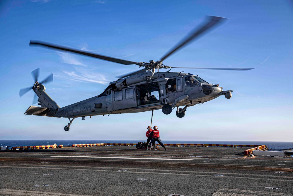 USS Makin Island Conducts Vertical Replenishment Exercise