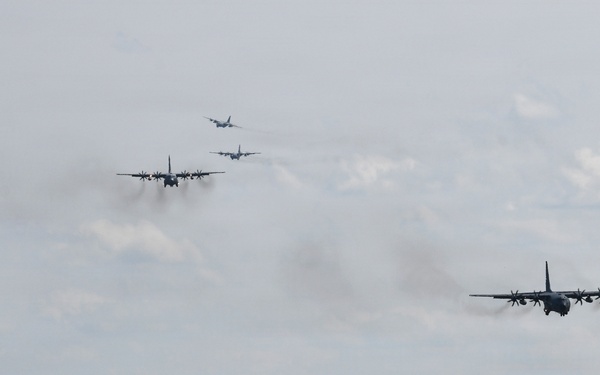 C-130Hs Fly Together in Large Formation
